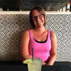 Meet your Posher, Stacy